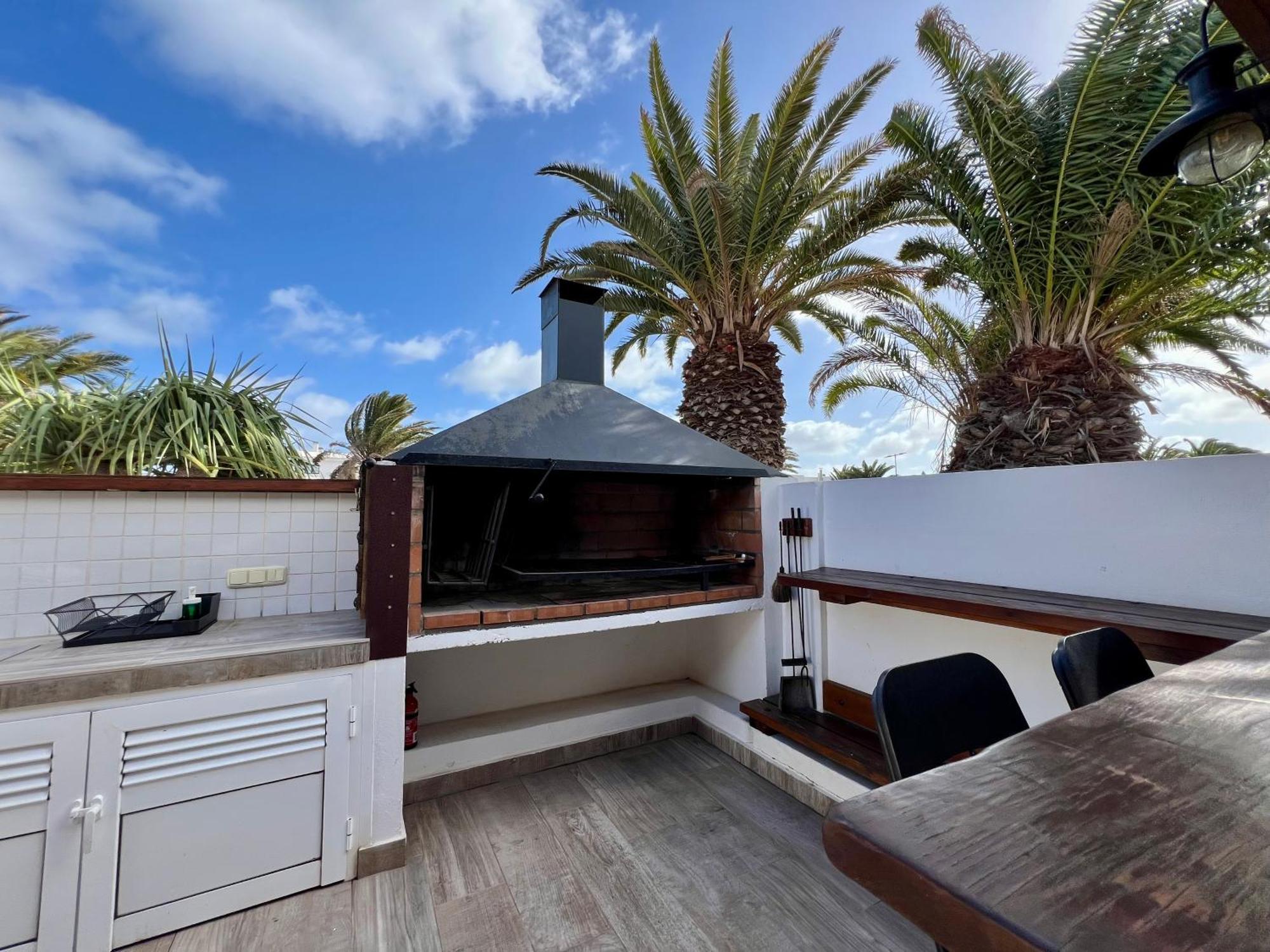 Oasis En Lanzarote Villa Costa Teguise Bagian luar foto